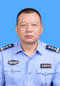 法治校长、一级警长——刘建国
